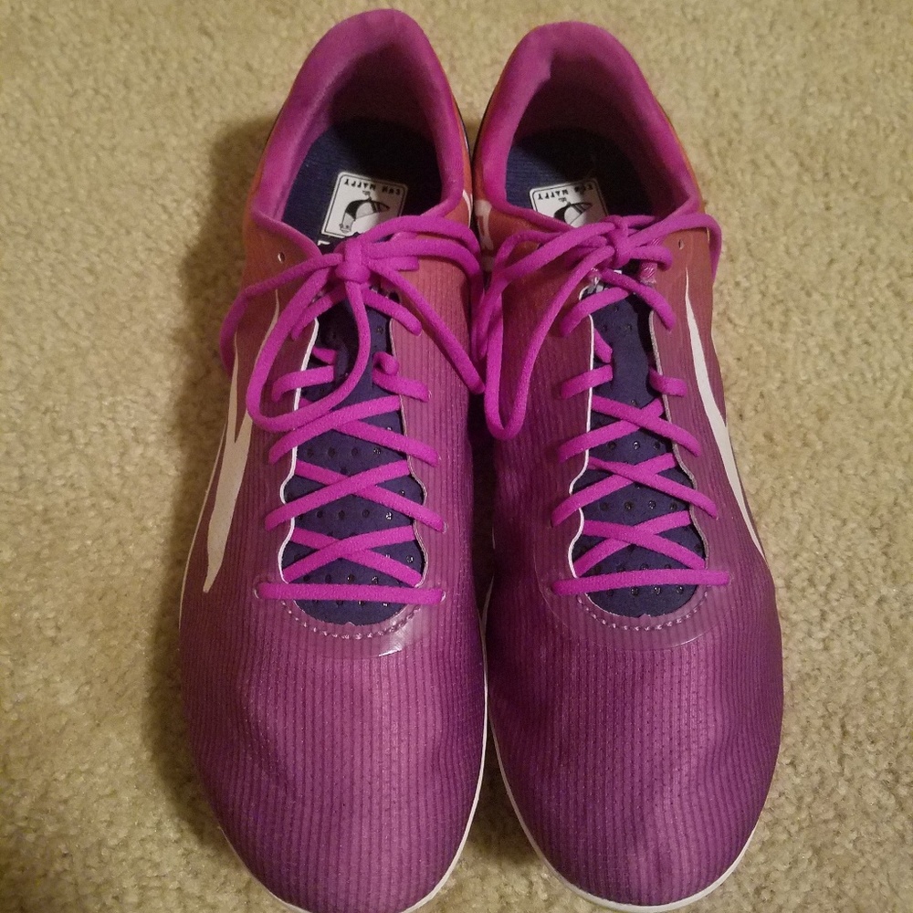 Brooks track shoes size 9.5